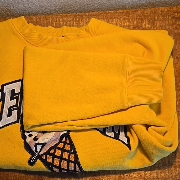 Icecream Yellow Sweater - Picture 6 of 9